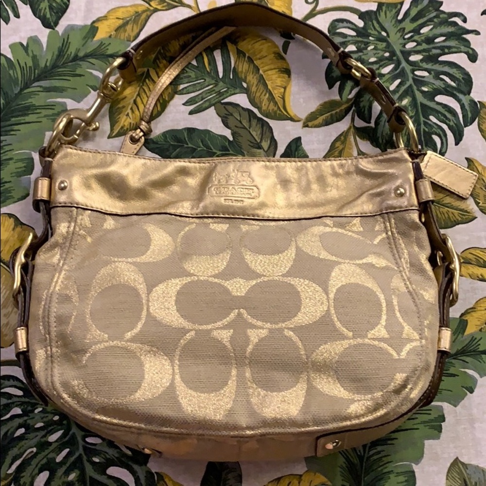 Gold Coach Purse💛